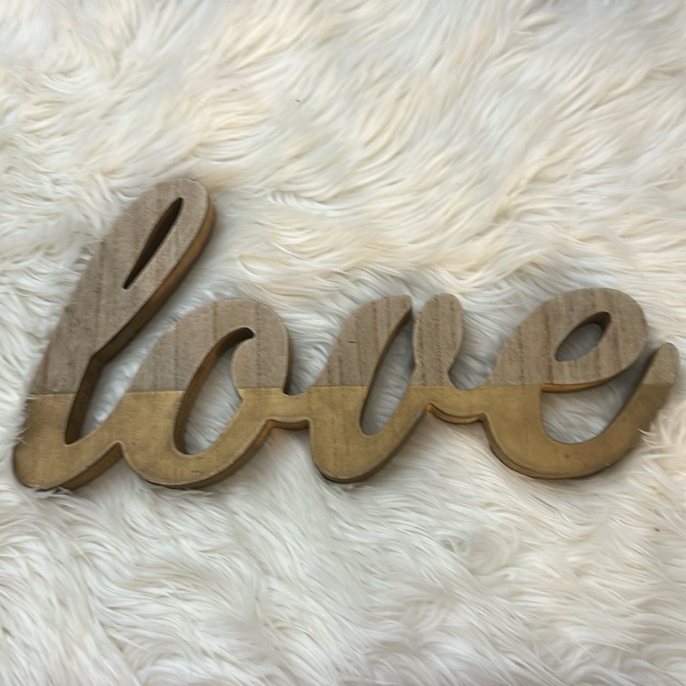 Love Woden Decor Sign